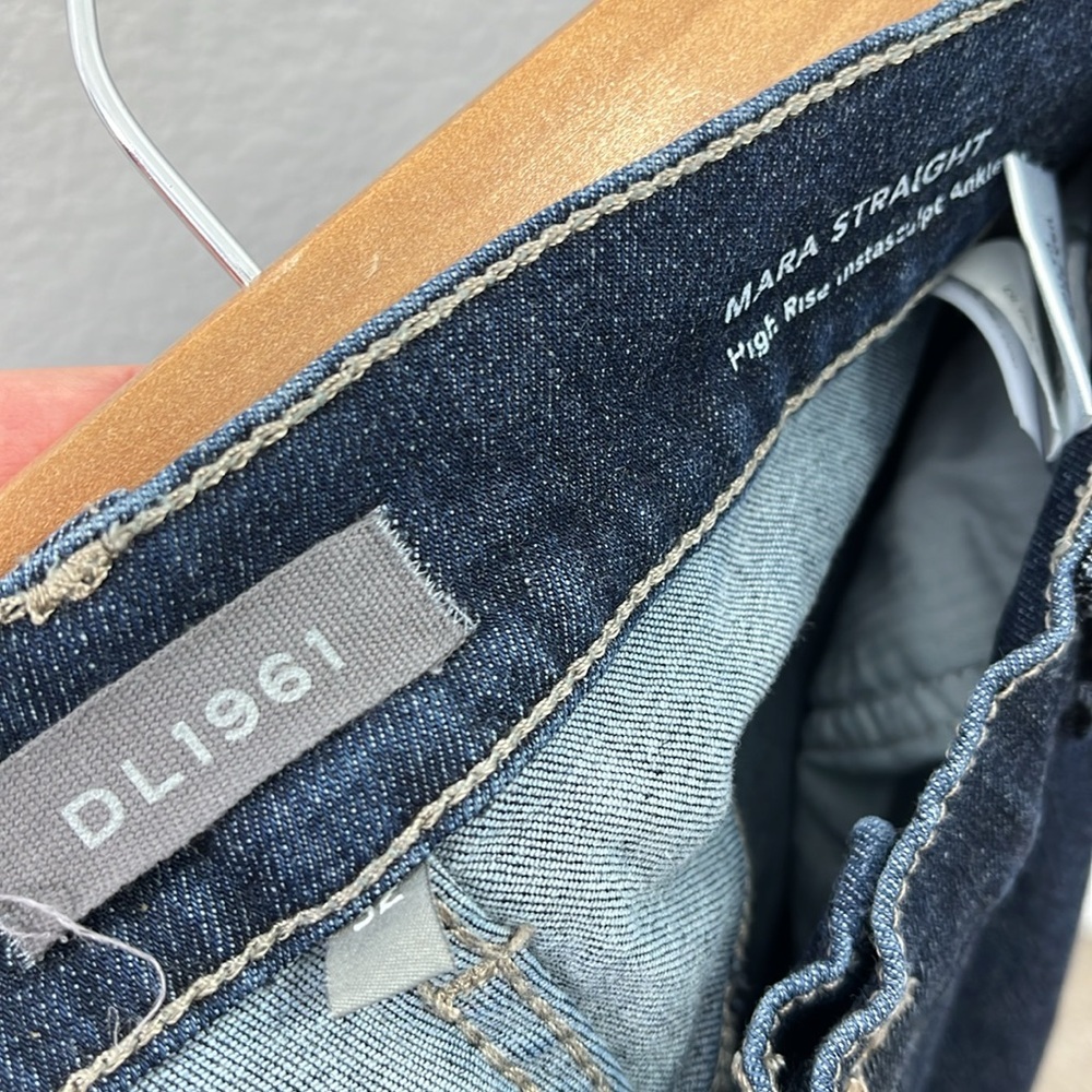 DL1961 Mara Straight Ankle Jeans Synder size 32 Dark Indigo - Picture 5 of 12